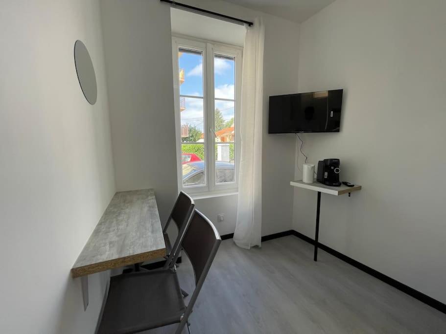 Studio A2 18M2 Cosy 5Minutes Gare Parking Gratuit Rue De La Mure ロアンヌ エクステリア 写真